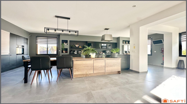 Ma-Cabane - Vente Maison Les Angles, 212 m²