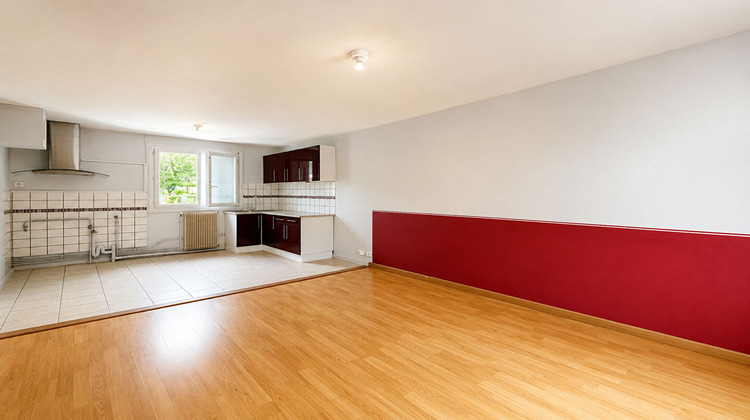 Ma-Cabane - Vente Maison LES ARTIGUES-DE-LUSSAC, 80 m²