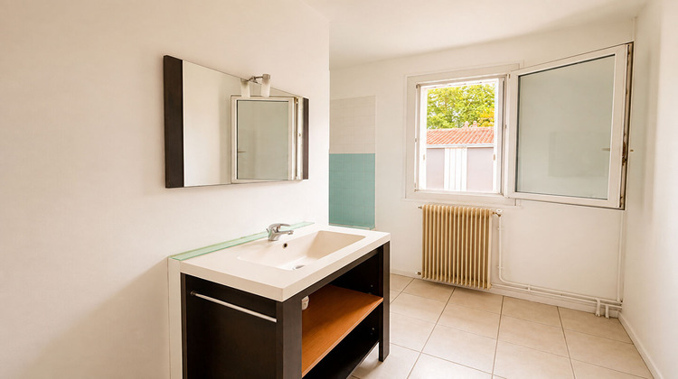 Ma-Cabane - Vente Maison LES ARTIGUES-DE-LUSSAC, 80 m²