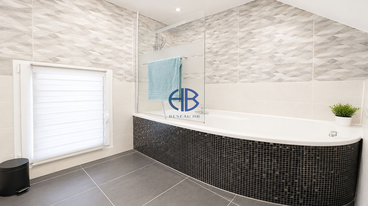 Ma-Cabane - Vente Maison LES AVENIERES, 110 m²