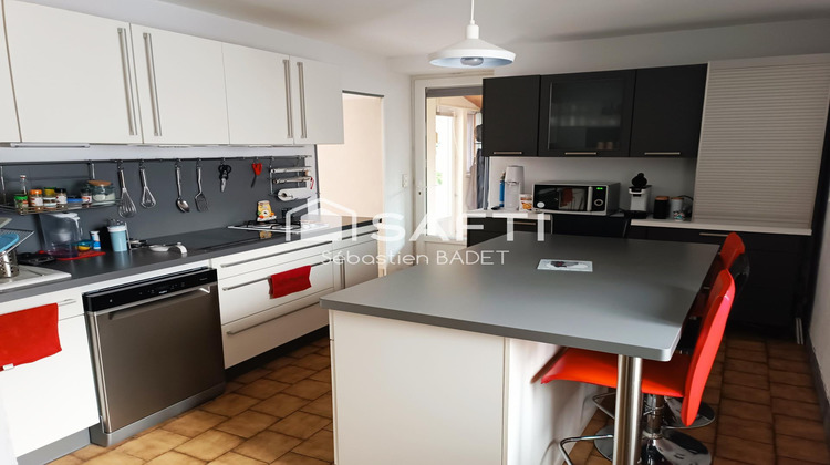 Ma-Cabane - Vente Maison Les Bordes, 193 m²