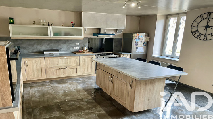 Ma-Cabane - Vente Maison Les Bordes, 207 m²