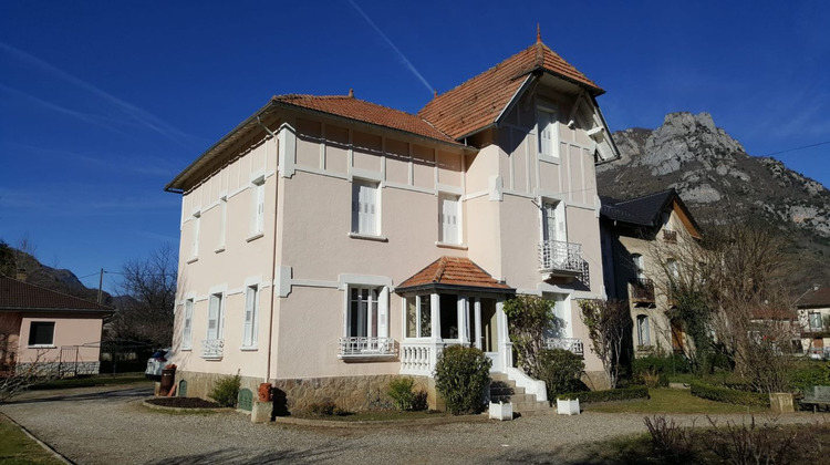 Ma-Cabane - Vente Maison LES CABANNES, 211 m²