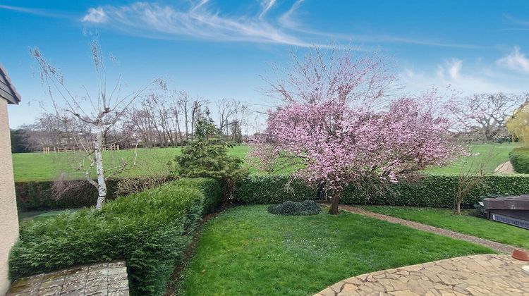 Ma-Cabane - Vente Maison LES CLAYES-SOUS-BOIS, 135 m²