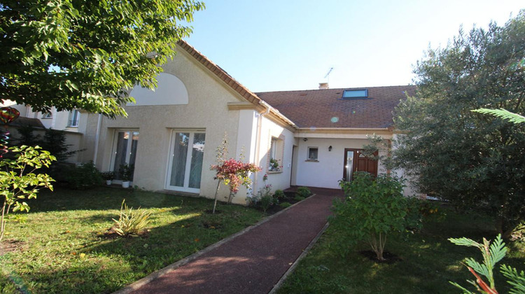 Ma-Cabane - Vente Maison LES CLAYES SOUS BOIS, 190 m²