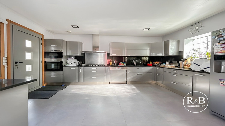 Ma-Cabane - Vente Maison LES CLAYES-SOUS-BOIS, 142 m²