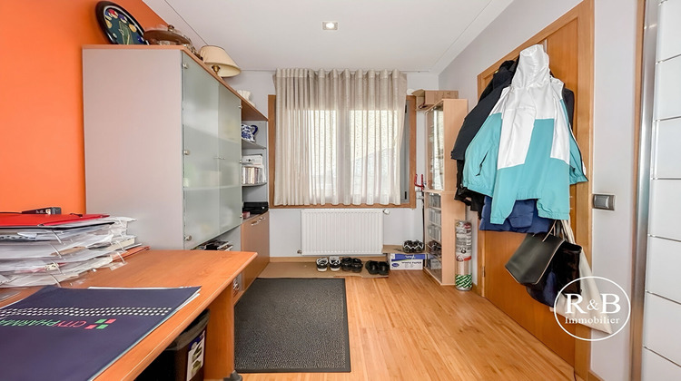 Ma-Cabane - Vente Maison LES CLAYES-SOUS-BOIS, 142 m²