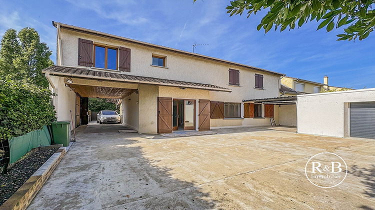 Ma-Cabane - Vente Maison LES CLAYES-SOUS-BOIS, 160 m²