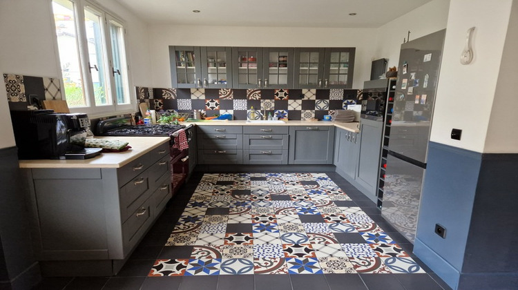 Ma-Cabane - Vente Maison LES CLAYES SOUS BOIS, 126 m²