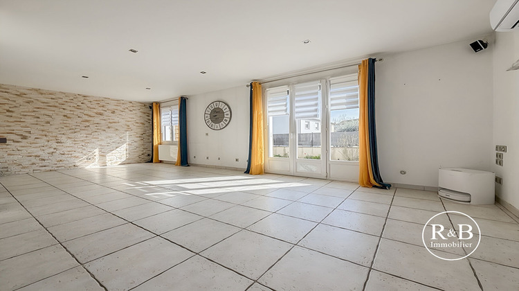 Ma-Cabane - Vente Maison LES CLAYES-SOUS-BOIS, 112 m²