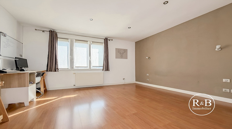 Ma-Cabane - Vente Maison LES CLAYES-SOUS-BOIS, 112 m²