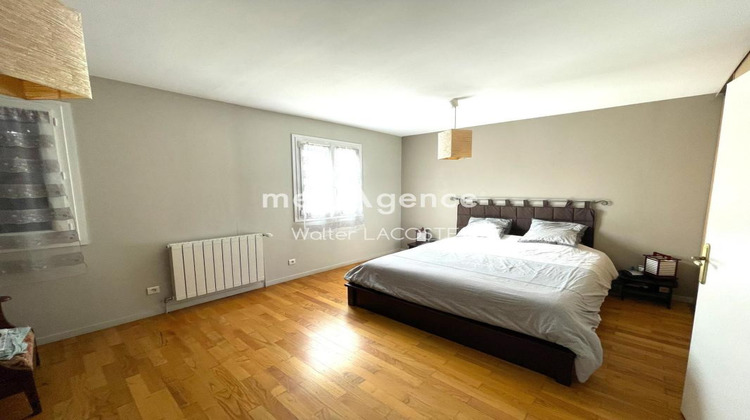 Ma-Cabane - Vente Maison LES CLAYES SOUS BOIS, 135 m²