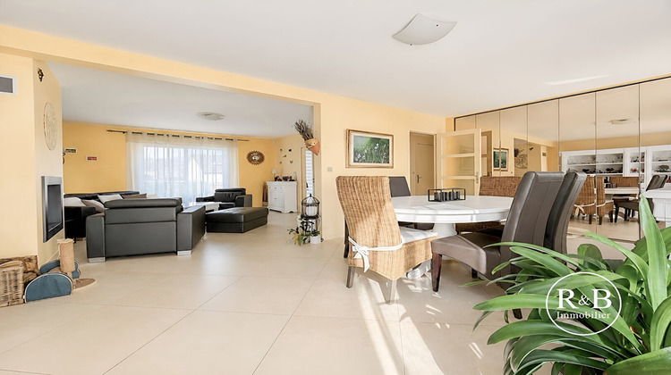 Ma-Cabane - Vente Maison LES CLAYES-SOUS-BOIS, 120 m²