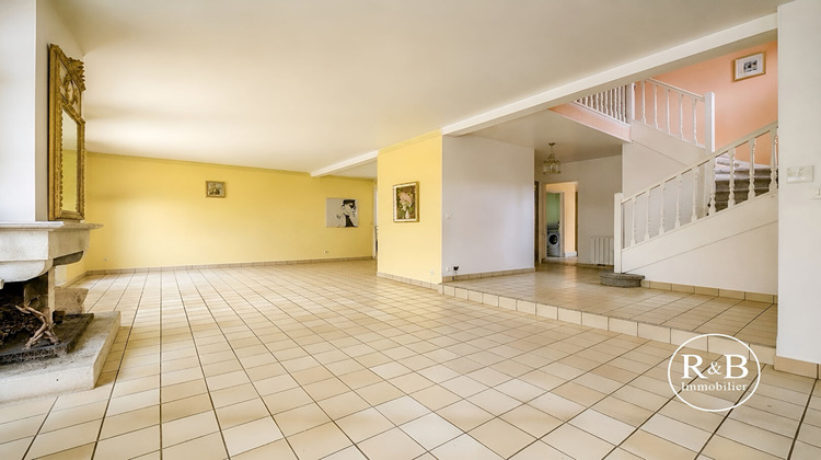 Ma-Cabane - Vente Maison LES CLAYES-SOUS-BOIS, 148 m²