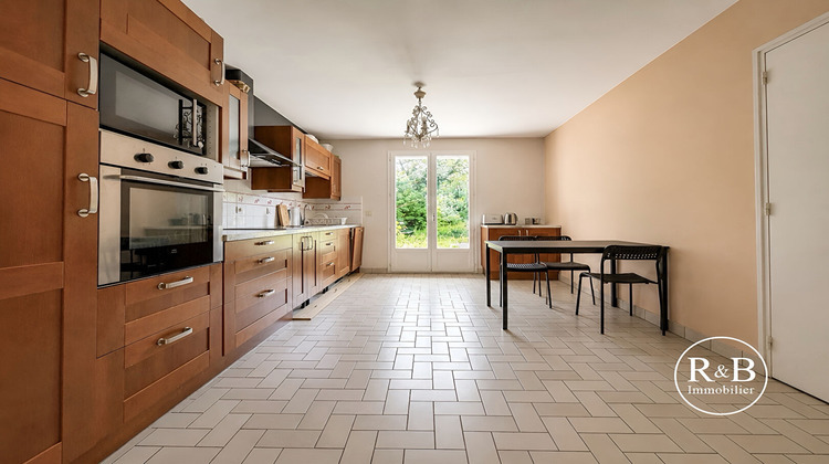 Ma-Cabane - Vente Maison LES CLAYES-SOUS-BOIS, 148 m²