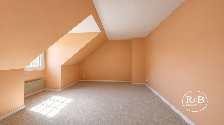 Ma-Cabane - Vente Maison LES CLAYES-SOUS-BOIS, 148 m²