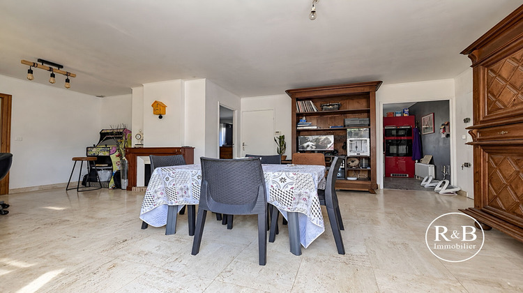 Ma-Cabane - Vente Maison LES CLAYES-SOUS-BOIS, 109 m²