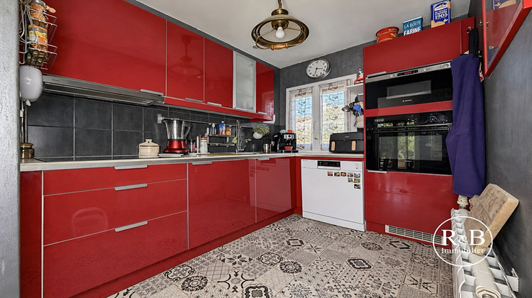 Ma-Cabane - Vente Maison LES CLAYES-SOUS-BOIS, 109 m²