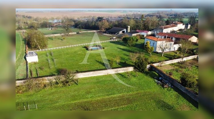 Ma-Cabane - Vente Maison LES EGLISES-D'ARGENTEUIL, 270 m²