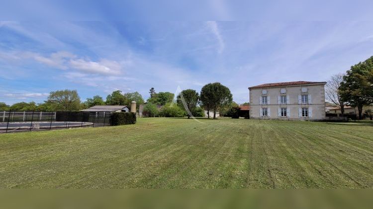 Ma-Cabane - Vente Maison LES EGLISES-D'ARGENTEUIL, 270 m²