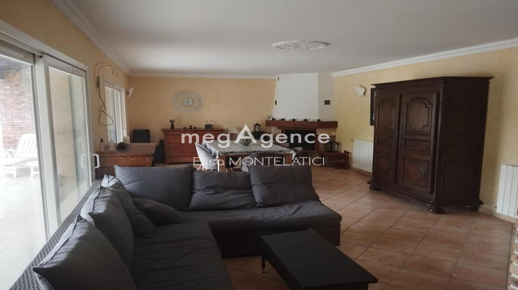 Ma-Cabane - Vente Maison LES EGLISOTTES ET CHALAURES, 225 m²