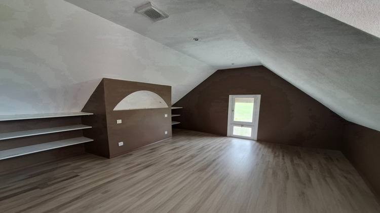 Ma-Cabane - Vente Maison LES ESSARDS TAIGNEVAUX, 151 m²