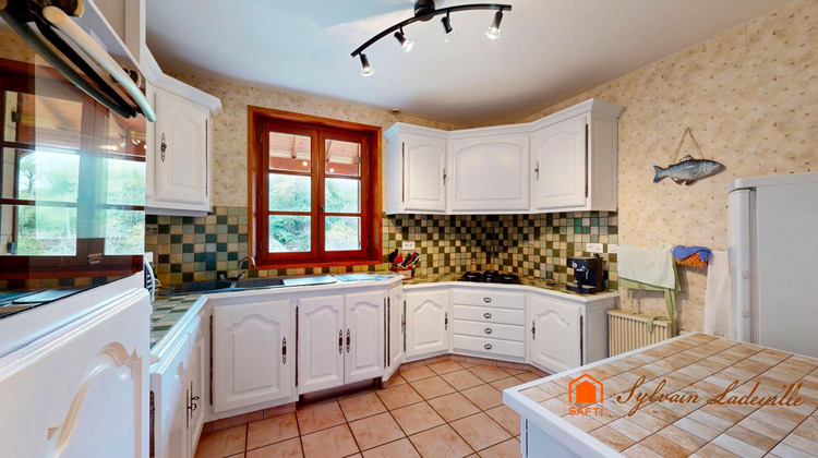Ma-Cabane - Vente Maison Les Eyzies-de-Tayac-Sireuil, 143 m²