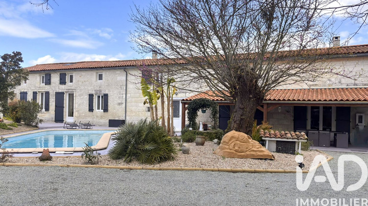 Ma-Cabane - Vente Maison Les Gonds, 247 m²