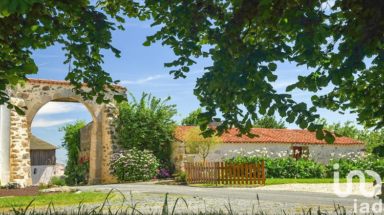 Ma-Cabane - Vente Maison Les Herbiers, 360 m²