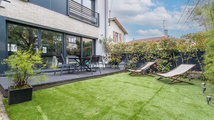 Ma-Cabane - Vente Maison LES LILAS, 200 m²