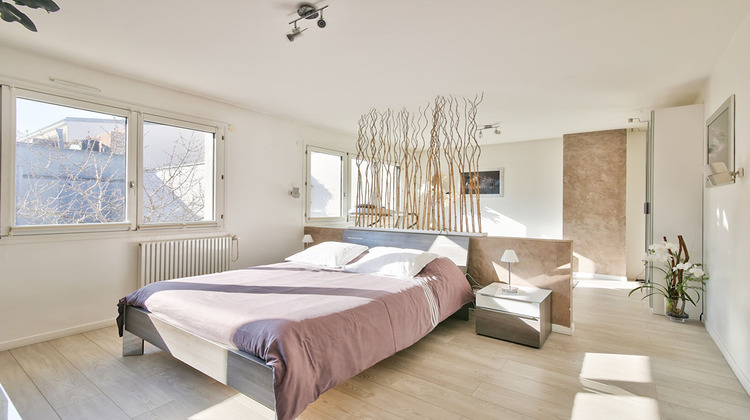 Ma-Cabane - Vente Maison LES LILAS, 290 m²