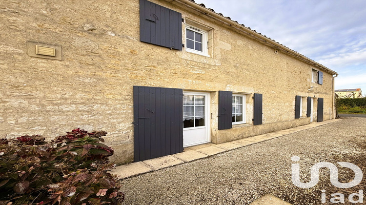 Ma-Cabane - Vente Maison Les Magnils-Reigniers, 229 m²