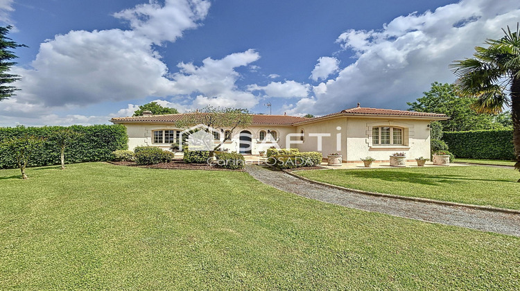 Ma-Cabane - Vente Maison Les Magnils-Reigniers, 174 m²