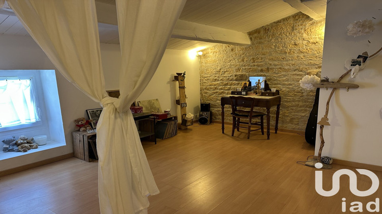 Ma-Cabane - Vente Maison Les Magnils-Reigniers, 209 m²