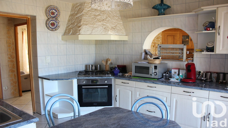 Ma-Cabane - Vente Maison Les Martres-d'Artière, 145 m²