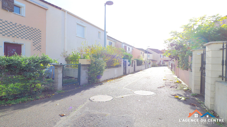 Ma-Cabane - Vente Maison LES MUREAUX, 74 m²