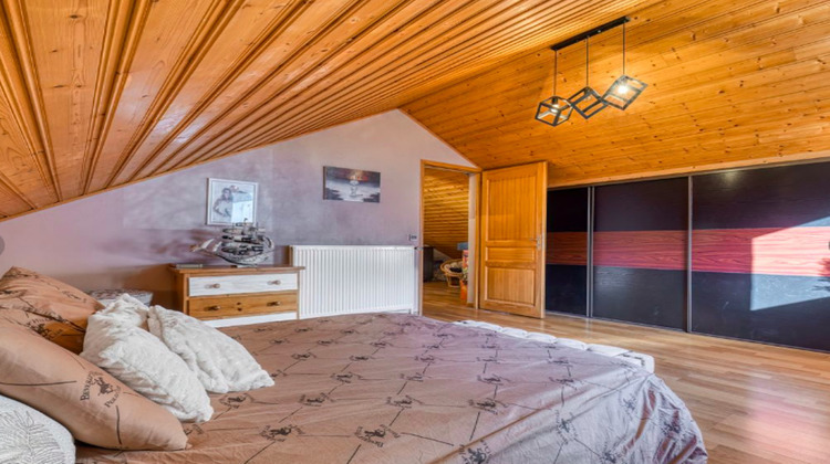 Ma-Cabane - Vente Maison LES NEYROLLES, 131 m²