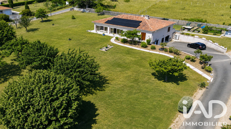 Ma-Cabane - Vente Maison Les Pins, 210 m²