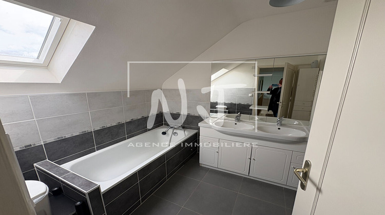 Ma-Cabane - Vente Maison LES PONTS-DE-CE, 100 m²
