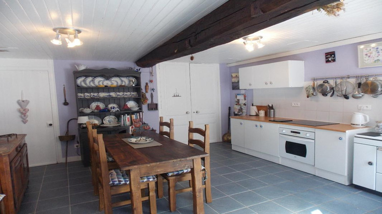 Ma-Cabane - Vente Maison LES SALLES LAVAUGUYON, 98 m²