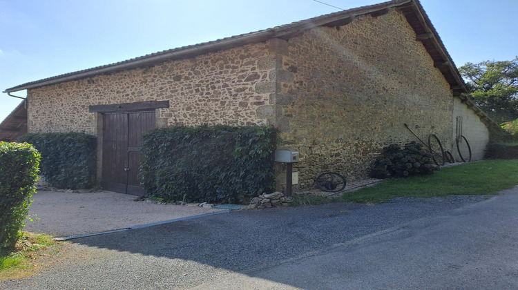 Ma-Cabane - Vente Maison Les Salles-Lavauguyon, 120 m²