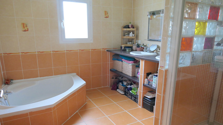 Ma-Cabane - Vente Maison LES SORINIERES, 101 m²