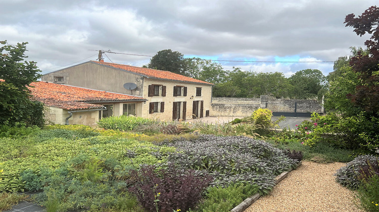 Ma-Cabane - Vente Maison LES TROIS-MOUTIERS, 154 m²