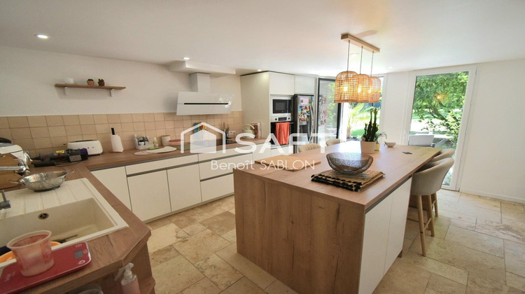 Ma-Cabane - Vente Maison Les Trois-Pierres, 200 m²