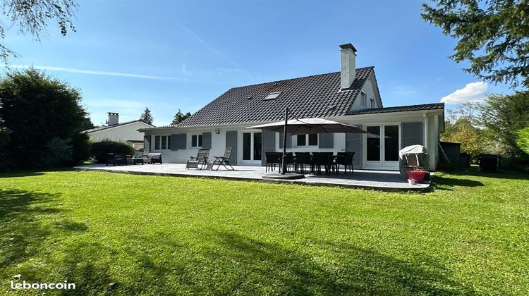 Ma-Cabane - Vente Maison LESIGNY, 146 m²