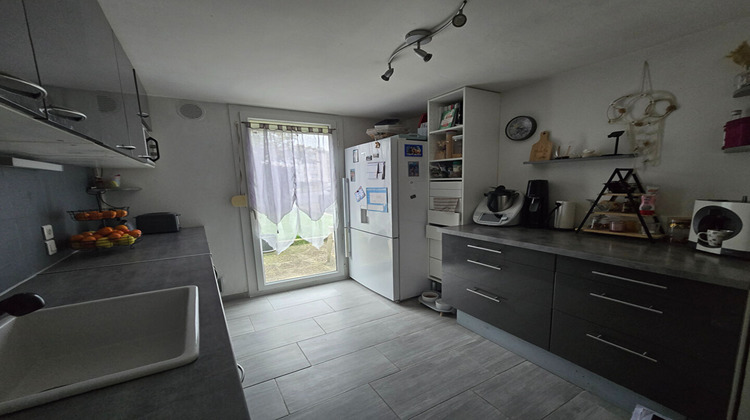 Ma-Cabane - Vente Maison LESIGNY, 96 m²