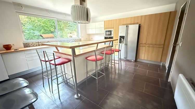 Ma-Cabane - Vente Maison LESIGNY, 209 m²