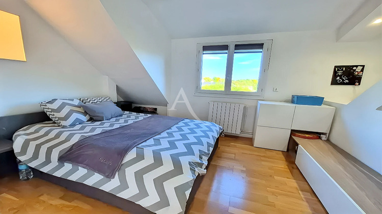 Ma-Cabane - Vente Maison LESIGNY, 214 m²