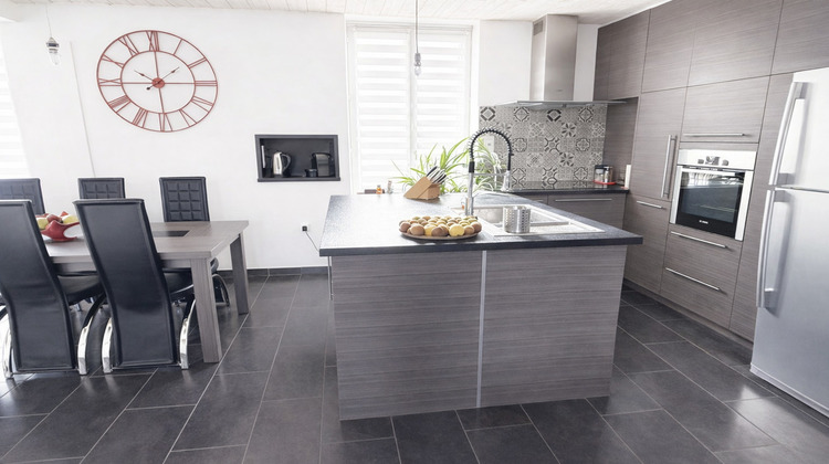Ma-Cabane - Vente Maison LESIGNY, 118 m²