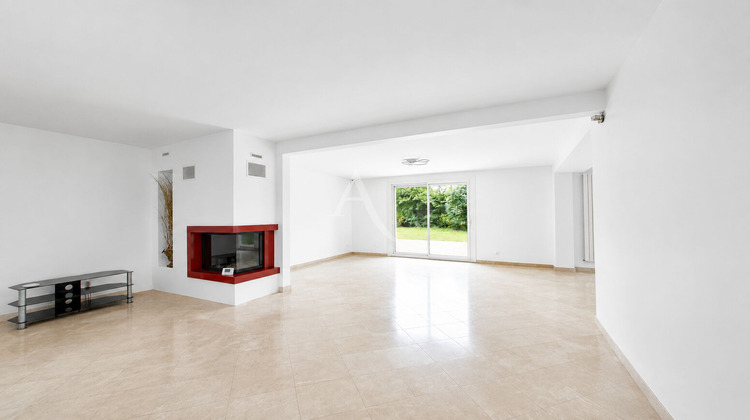 Ma-Cabane - Vente Maison LESIGNY, 211 m²